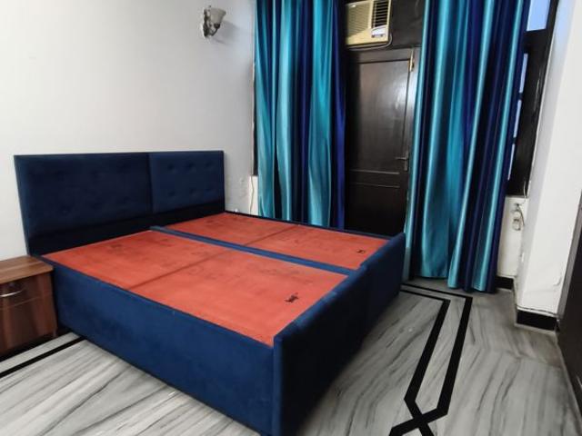 Rental | 1 BHK + Extra Room 125 Sq.Ft. Apartment in Sector 43