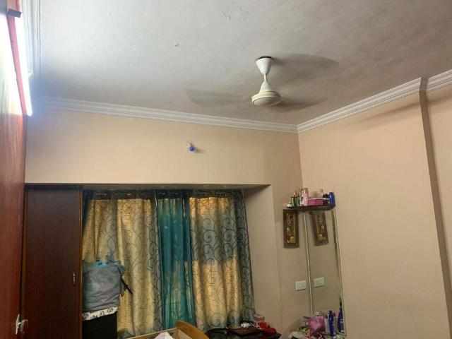 Rental | 1 BHK + Extra Room 340 Sq.Ft. Apartment in Malad West