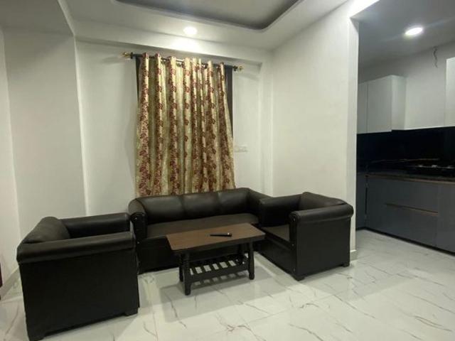 Rental | 1 BHK + Servant Room 450 Sq.Ft. Apartment in Chattarpur