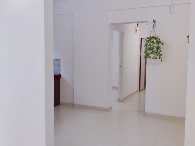 Rental | 1 BHK + Servant Room 550 Sq.Ft. Apartment in Magarpatta City Heliconia