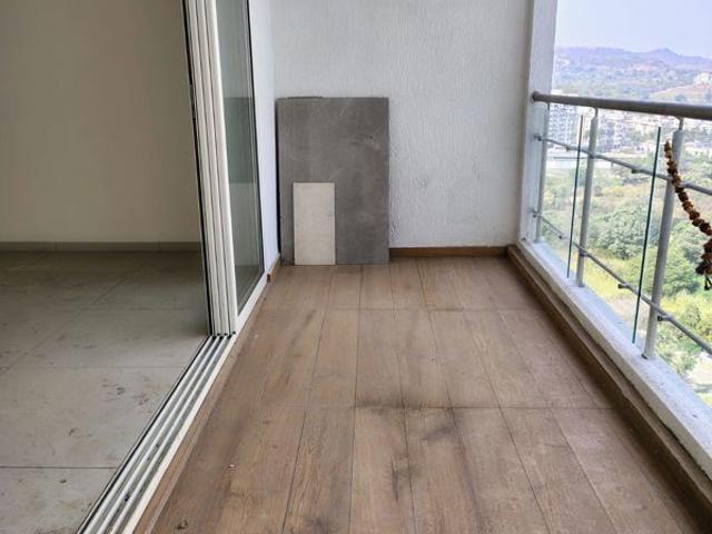 Rental | 1 BHK + Servant Room 560 Sq.Ft. Apartment in Builders Combine Bella Vista