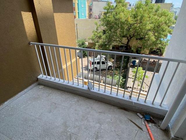 Rental | 1 BHK + Servant Room 560 Sq.Ft. Apartment in Dagade White Woods