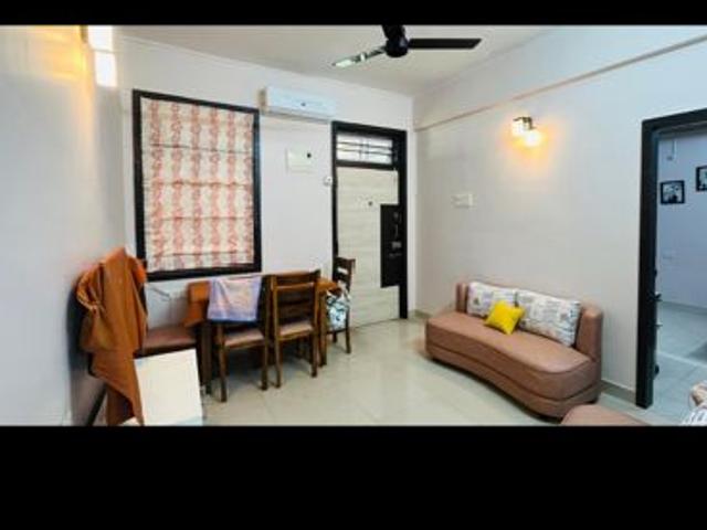 Rental | 1 BHK + Servant Room 750 Sq.Ft. Apartment in Suryraj Apartment