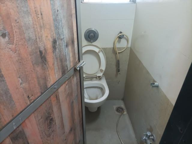 Rental | 1 BHK + Study Room 420 Sq.Ft. Apartment in Brahmand CHS