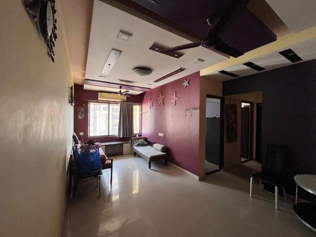 Rental | 1 BHK + Study Room 500 Sq.Ft. Apartment in Priyadarshani CHS