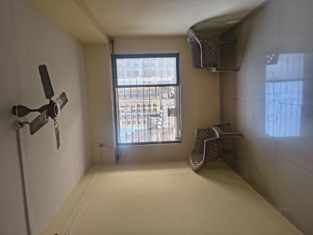 Rental | 1 BHK + Study Room 300 Sq.Ft. Apartment in Kurla West
