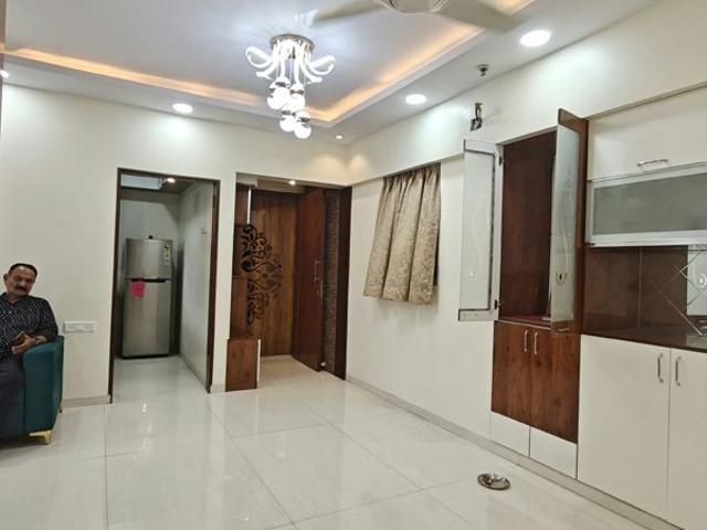 Rental | 1 BHK + Study Room,Basement 500 Sq.Ft. Apartment in Uma Acropolis And Neopolis