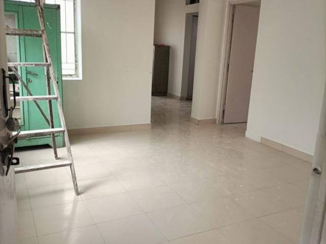 Rental | 1 BHK + Study Room,Basement 550 Sq.Ft. Villa in Kamgar Putala Vasahat