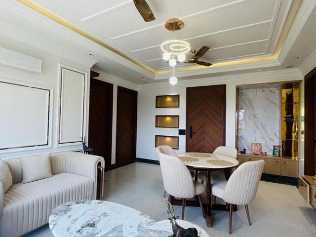 Rental | 1 BHK + Study Room,Extra Room 989 Sq.Ft. Apartment in DLF Phase V