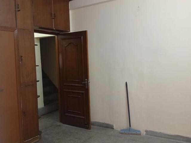 Rental | 1 BHK + Store Room 900 Sq.Ft. Apartment in IP Extension