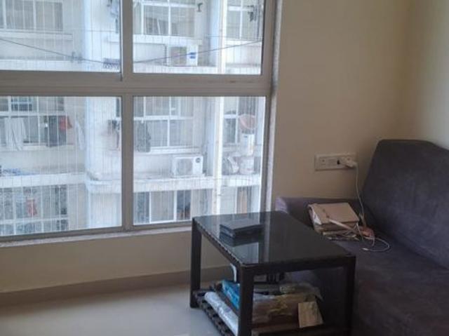 Rental | 1 BHK + Pooja Room 400 Sq.Ft. Apartment in Goregaon West