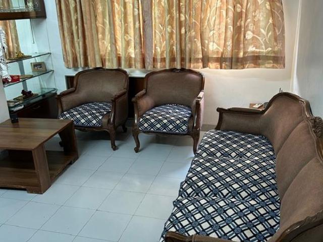 Rental | 1 BHK + Pooja Room 500 Sq.Ft. Apartment in Bandra West