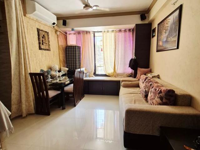 Rental | 1 BHK + Pooja Room 555 Sq.Ft. Apartment in Evershine Insat CHS