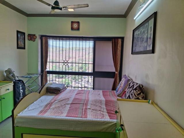 Rental | 1 BHK + Pooja Room,Extra Room 555 Sq.Ft. Apartment in Evershine Millennium Paradise