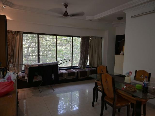 Rental | 1 BHK + Pooja Room,Servant Room 650 Sq.Ft. Apartment in Lotus CHS Sion