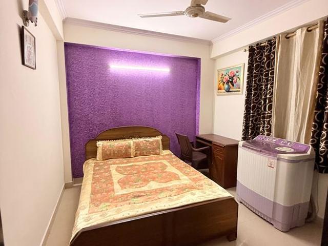 Rental | 1 BHK + Pooja Room,Study Room,Extra Room 1090 Sq.Ft. Apartment in Sainik Farm