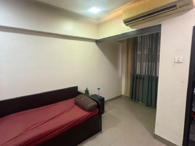 Rental | 1 BHK + Prayer Room 500 Sq.Ft. Apartment in Bandra West