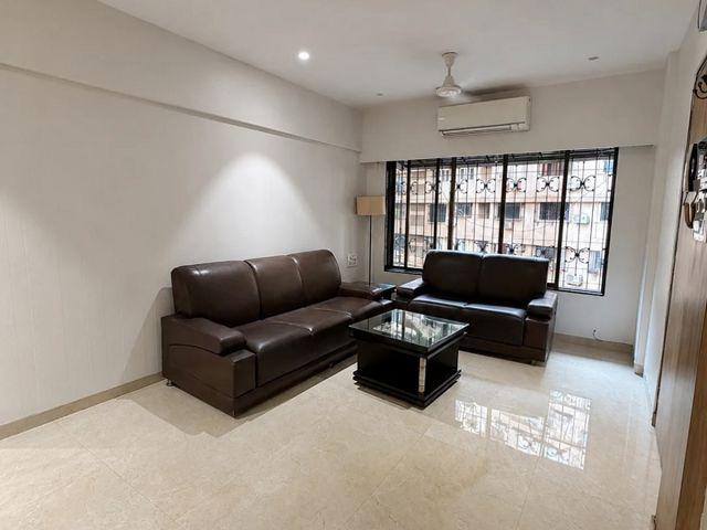 Rental | 1 BHK + Prayer Room 500 Sq.Ft. Apartment in Bandra West