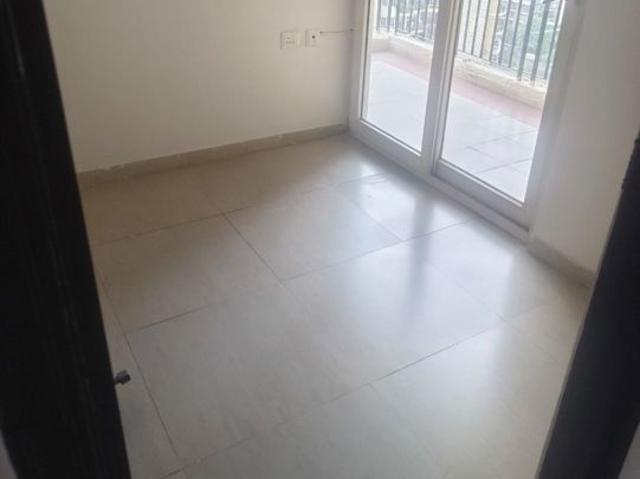 Rental | 1 BHK + Prayer Room 650 Sq.Ft. Apartment in Maxblis Grand Kingston