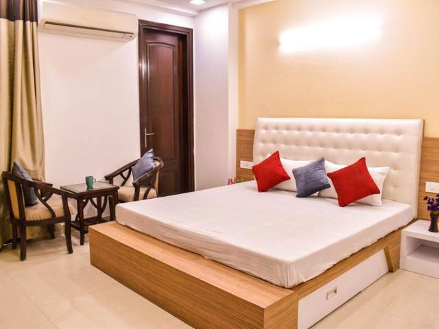 Rental | 1 BHK + Prayer Room,Servant Room,Study Room,Extra Room,Basement,Store Room 789 Sq.Ft. Independent House in Sector 14