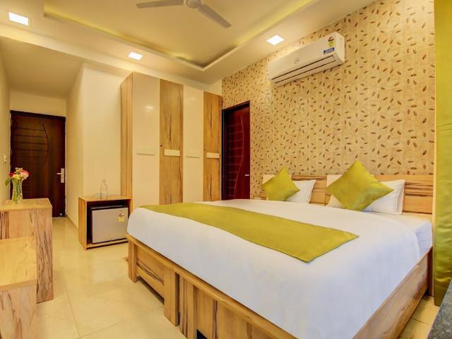 Rental | 1 BHK + Prayer Room,Servant Room,Study Room,Extra Room,Basement,Store Room 912 Sq.Ft. Independent House in Sector 14