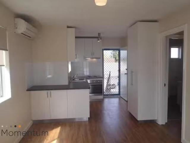 Cheap 1 BR 4/23 Albert Street, South Perth, WA 6151