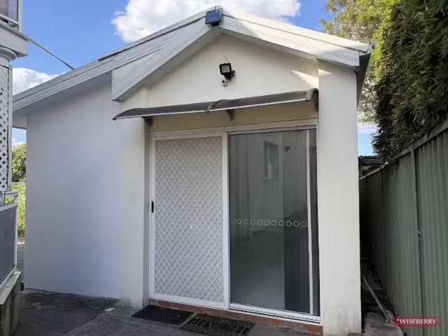 Charming 1 BR 4a Treuer parade, YAGOONA Apartment for rent Li.