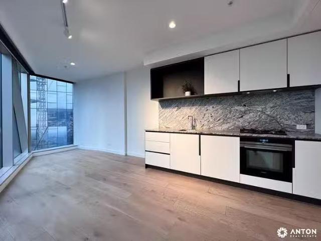 Nice 1 BR 5104/639 Little Lonsdale Street, Melbourne, VIC 3000