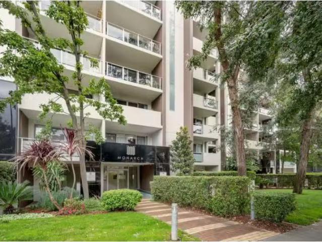 Just in! 1 BR 5/219A Northbourne Avenue, TURNER Apartment for.