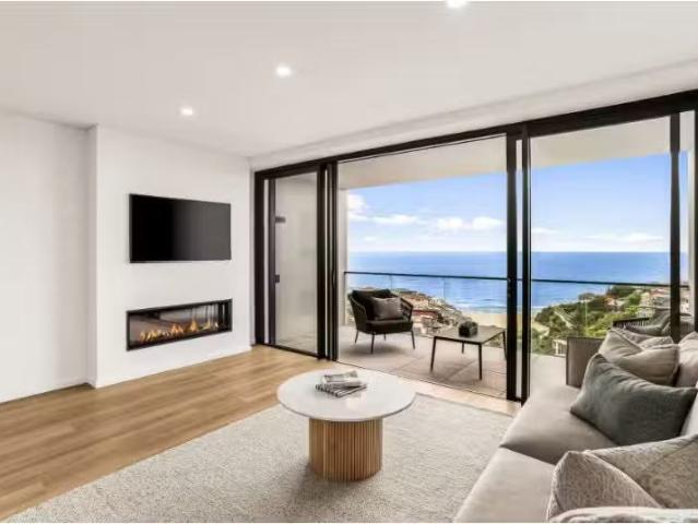 Charming 1 BR 52/20 Illawong Avenue, Tamarama Apartment for re.