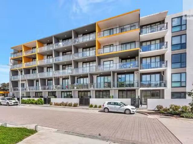 New 1 BR 5/2 Bailey Crescent, Oak Park, VIC 3046
