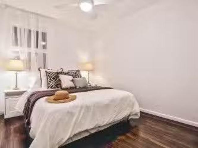 Just in! 1 BR 5/56 Brentnall Street, NORMAN PARK, QLD 4170 A.