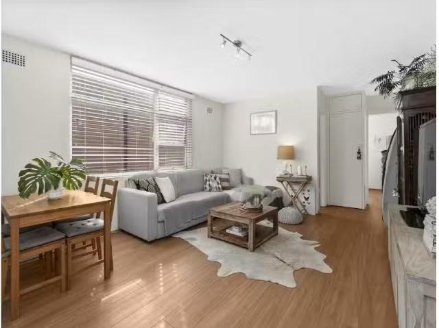 New 1 BR 6/216 Ocean Street, Narrabeen Apartment for rent Lis.