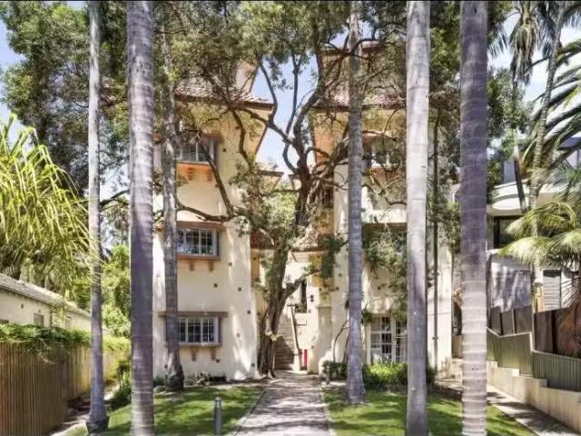 For Rent! 1 BR 64 Sir Thomas Mitchell Rd, BONDI BEACH Apartmen.