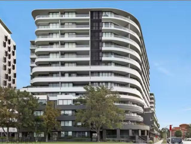 Charming 1 BR 810/24 Levey Street, Wolli Creek Apartment for r.