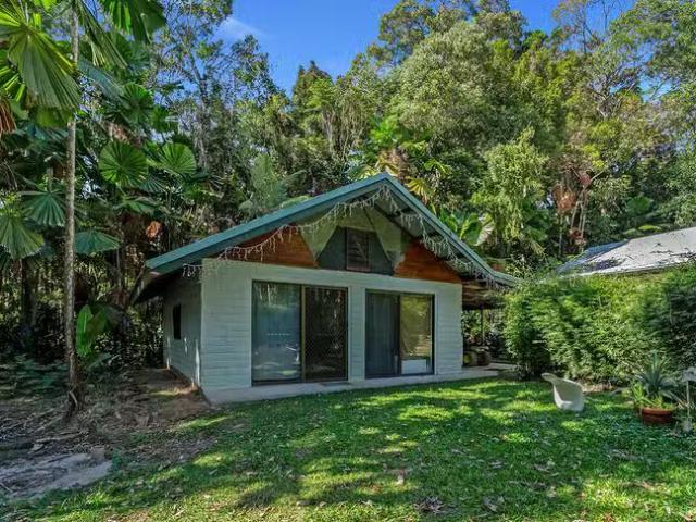 Cozy 1 BR 8C Gregory Terrace, Kuranda, QLD 4881