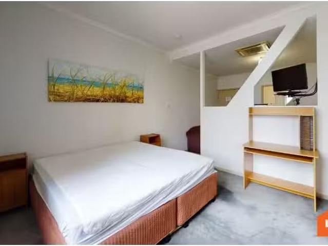 Charming 1 BR 9/8 Teralba Road, Broadmeadow Apartment for rent.