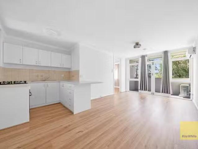 Cheap 1 BR 11/54 Melville Parade, South Perth, WA 6151