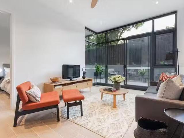 Rental! 1 BR 1/2A Como Street, Alphington, VIC 3078
