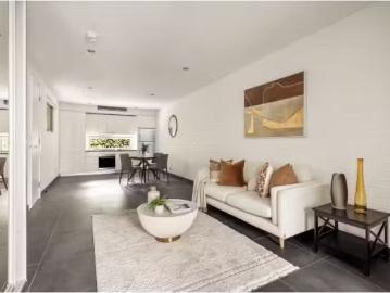 Just in! 1 BR 1/4 Nelson Road, Earlwood Apartment for rent Li.