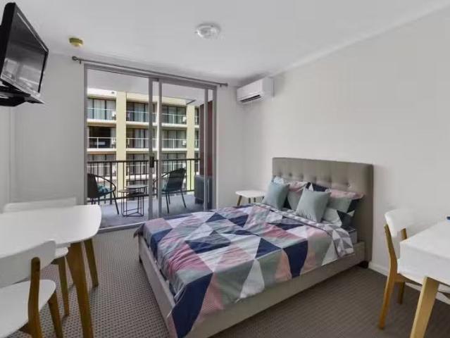 Just in! 1 BR 207A/46 Montague Road, SOUTH BRISBANE, QLD 4101.