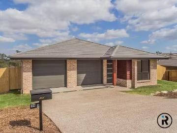 Unique 1 BR 2/14 Holroyd Street, Brassall, QLD 4305