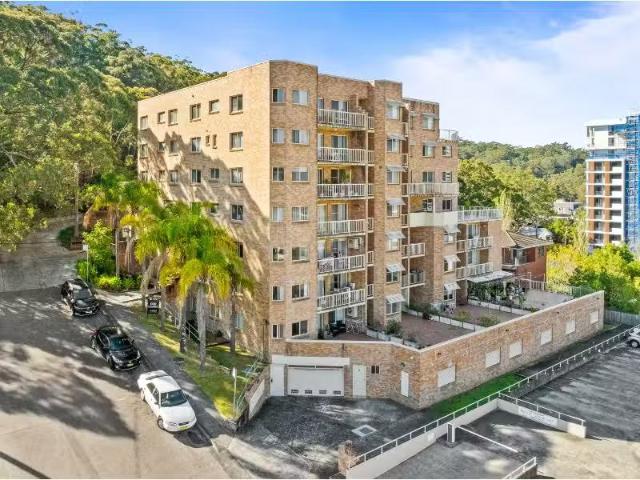 Deal! 1 BR 22/145 Faunce Street, Gosford Apartment for rent L.
