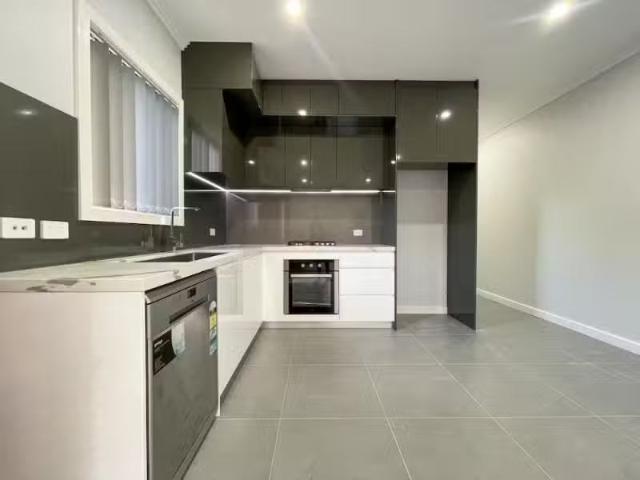 New 1 BR 22A Henrietta Drive, NARELLAN VALE House for rent Li.