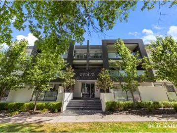 Cozy 1 BR 26/14 16 New South Wales Crescent, Forrest Apartment.