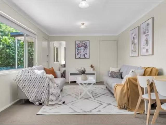 Cozy 1 BR 33A St Johns Road, Bradbury Apartment for rent List.