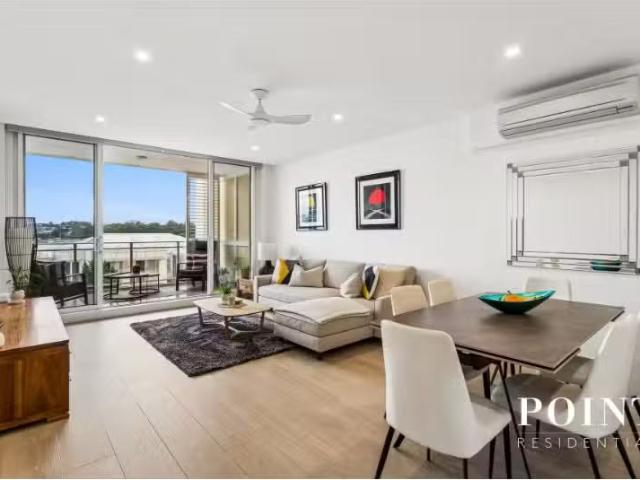 New 1 BR 308/50 Peninsula Drive, Breakfast Point Apartment for.