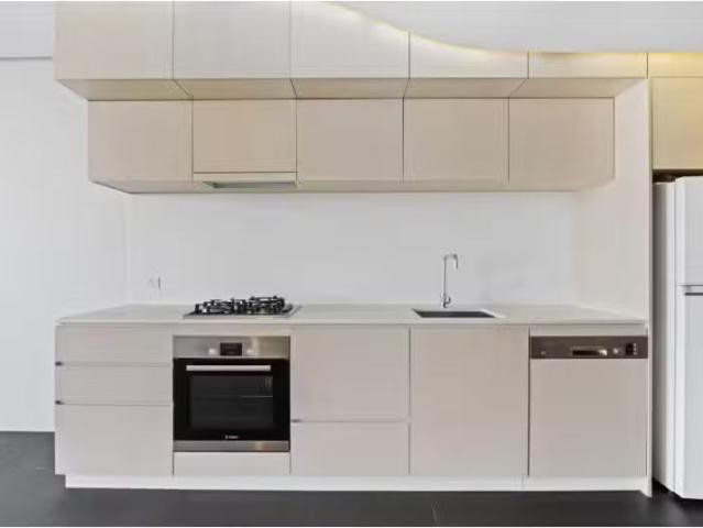 Deal! 1 BR 311/25 Edinburgh Avenue, City Apartment for rent L.