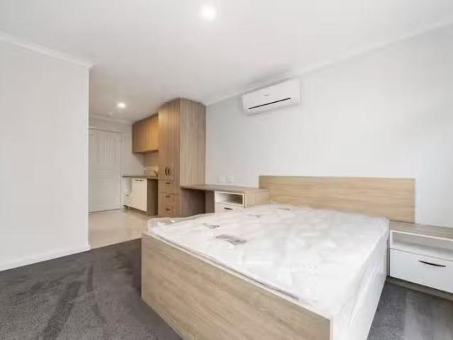 Unique 1 BR 3/131 Cranbourne Road, FRANKSTON, VIC 3199 Unit.
