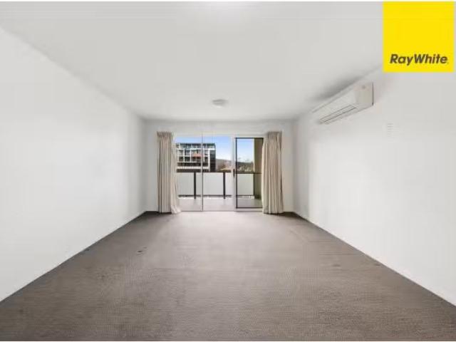 For Rent! 1 BR 33/28 Mort Street, BRADDON Apartment for rent.